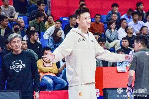 无缘季后赛！周鹏：无论是哪个身份的我 都得朝前看