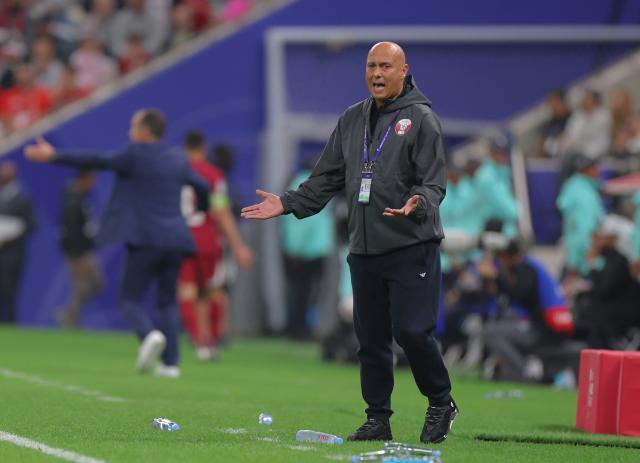 玩法-卡塔尔主帅：相信球员可以做得更好 目标是冠军