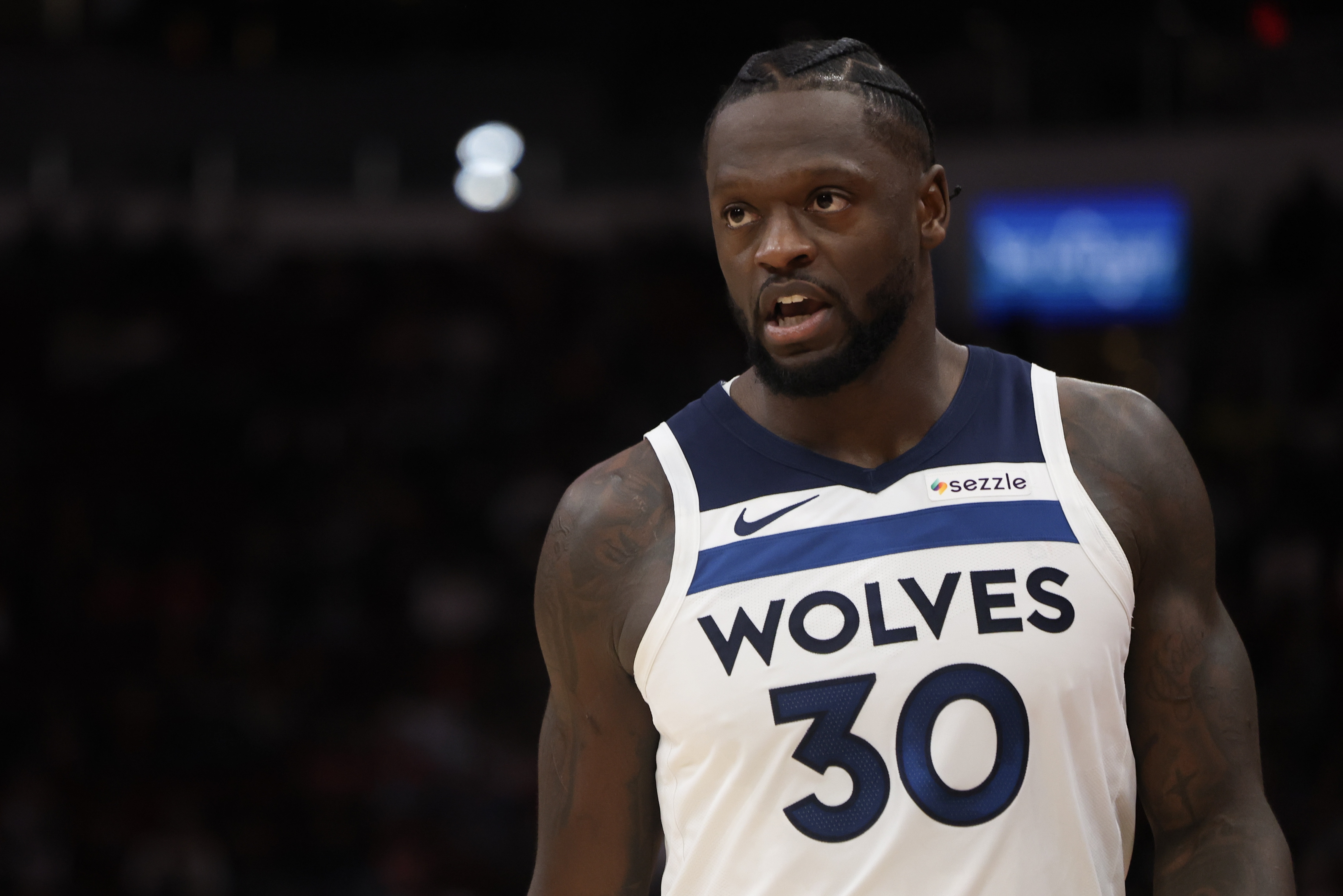 模拟器-进攻还得加把劲儿！兰德尔半场出战17分钟 9中5拿到12分3助